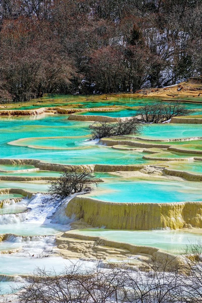 【四川】九寨溝、黃龍、三星堆、峨眉山、樂山大佛 8 天 (CTU8)