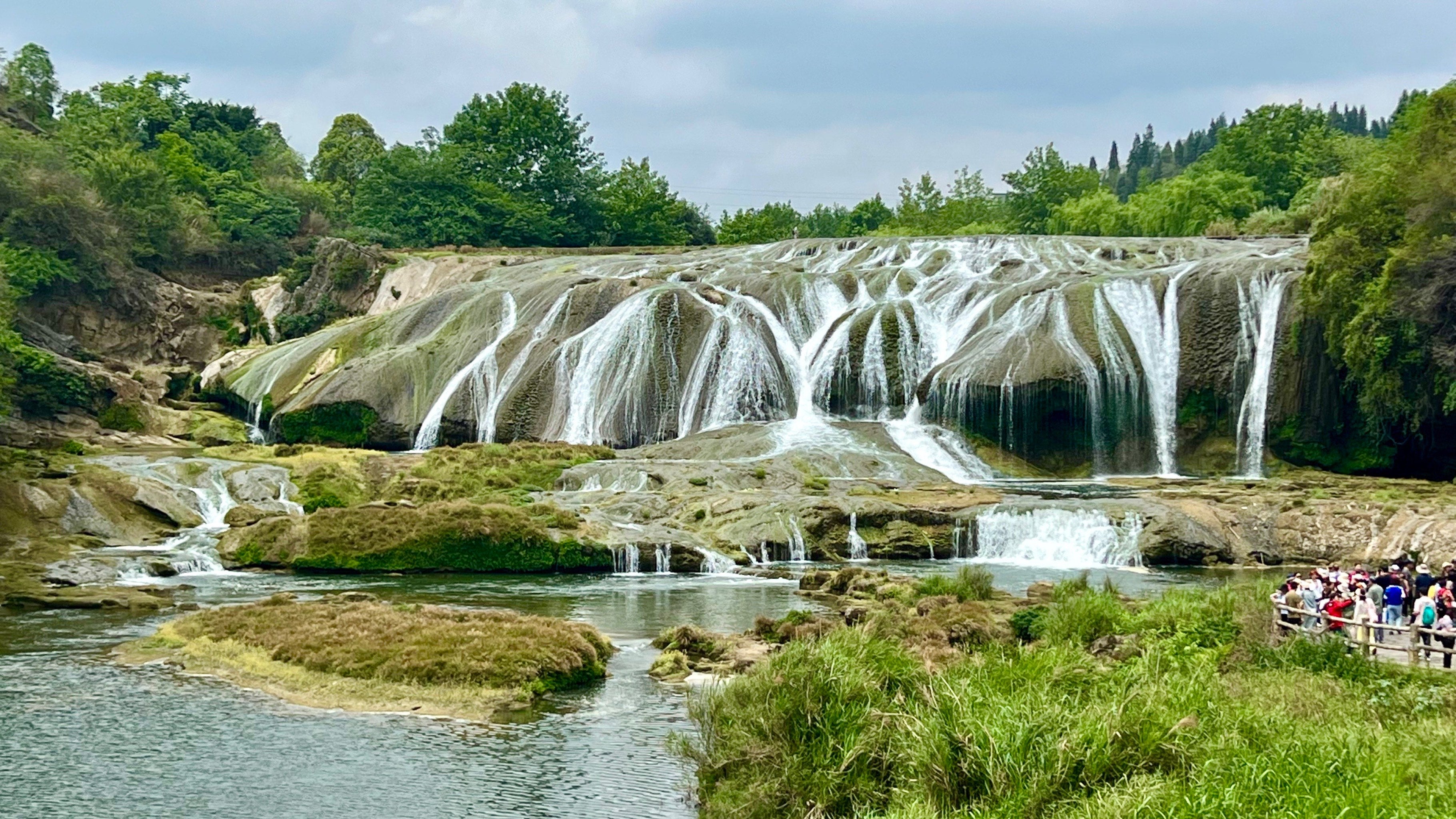 【貴州 ‧ 經典升級】黃果樹大瀑布、荔波、安順、西江苗寨、貴陽 6 天(GZH6)