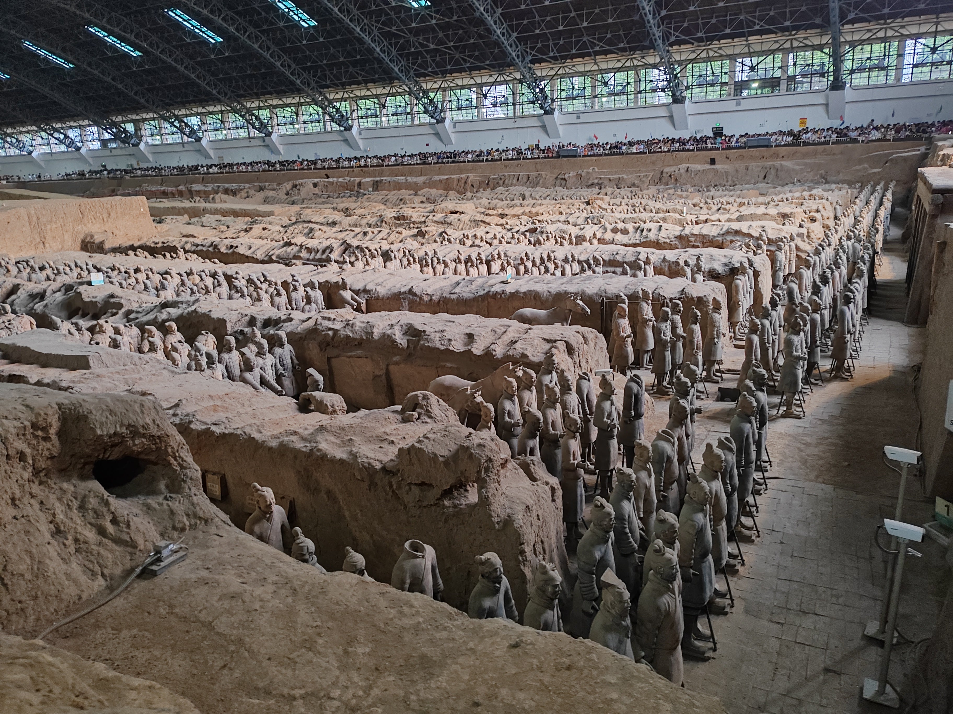 【絲綢之路】烏魯木齊、吐魯番、哈密、敦煌、嘉峪關、張掖、西安 11天 (SDD11)