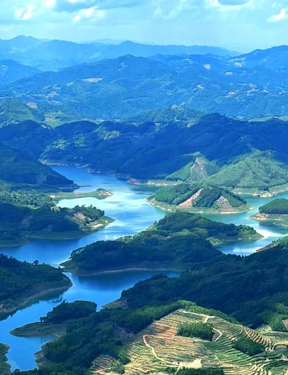 【私人獨立小團】《貴州‧秘境寨春》黃果樹大瀑布、貴陽、興義、安順、烏江寨 6 天 (GZS6)