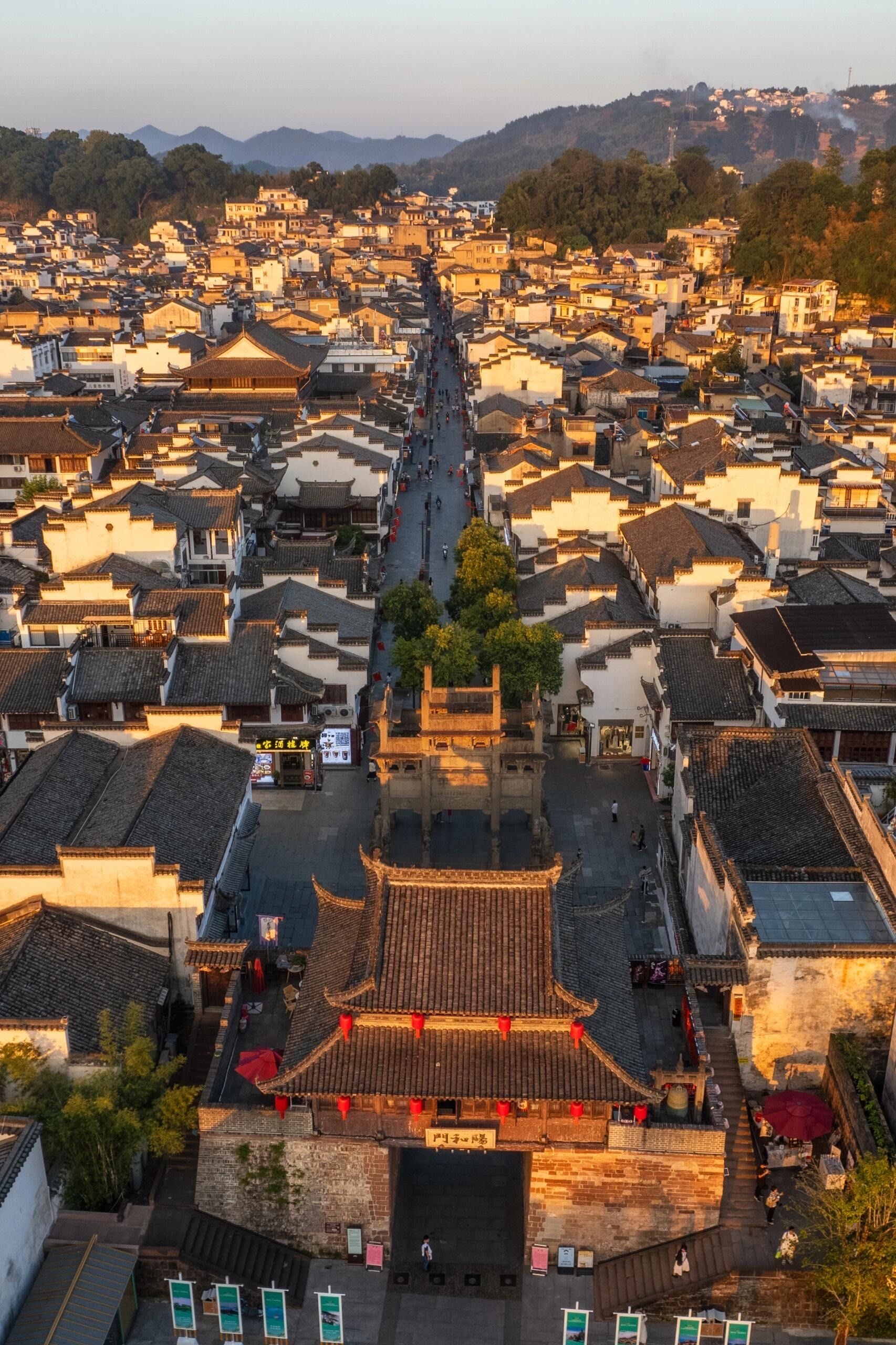 【安徽】黃山、宏村、屯溪 5 天 (WHA5)